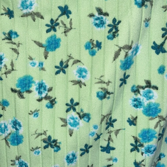 3/$12 Rue21 floral ribbed bodysuit with stretch L jr - Picture 5 of 17